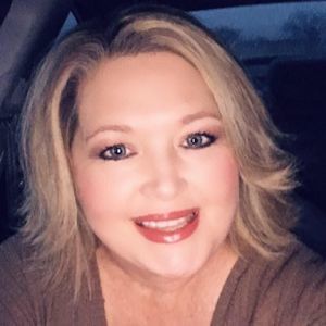 Meet your Posher, Deanna
